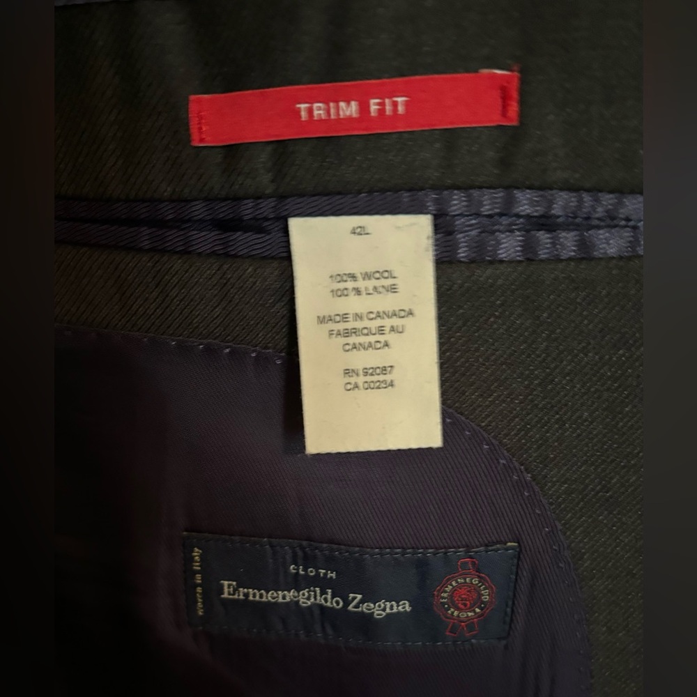 Tall Slim men’s suit:SAKS men’s suit Red label 42L slim, EXCELLENT CONDITION - Picture 2 of 6